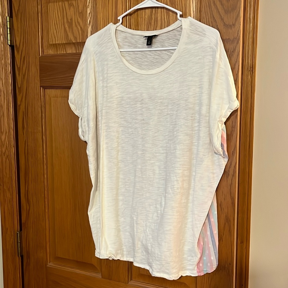 Torrid size 2 white top with patterned striped back